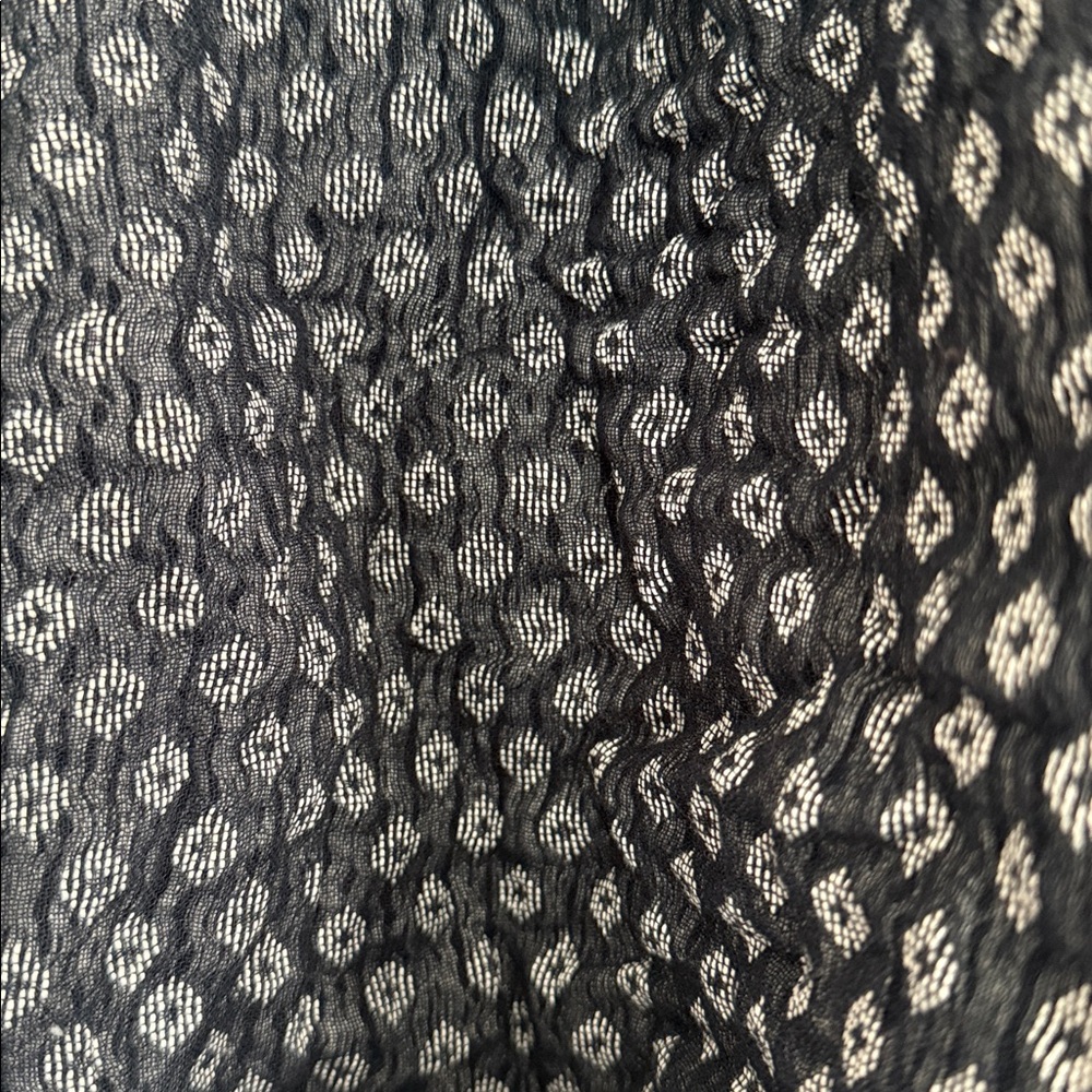 Universal Thread Navy Patterned Blouse - Picture 3 of 3